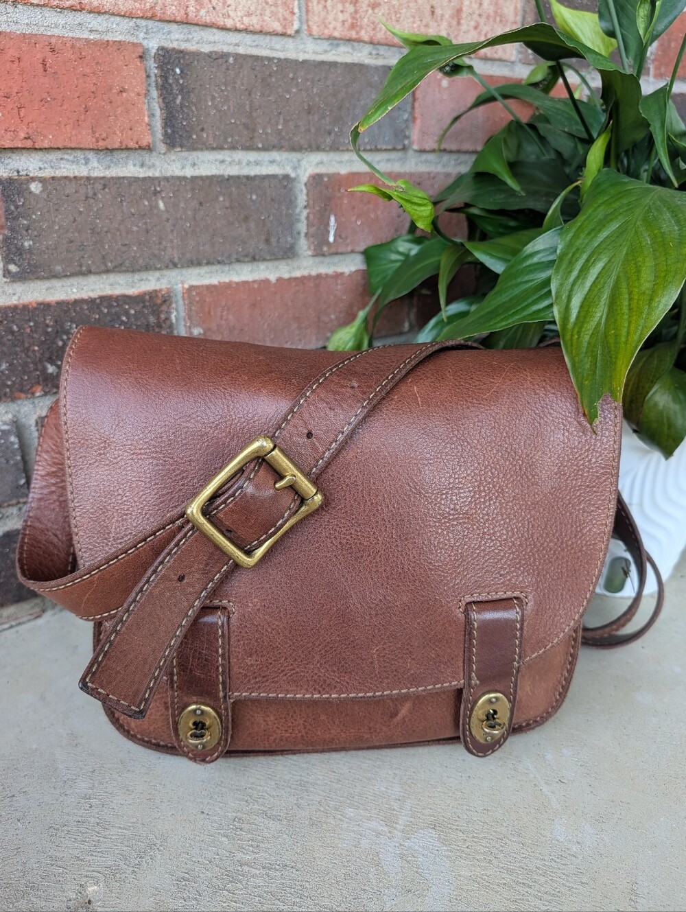 🤎 Vintage Y2K FOSSIL Austin Flap Adjustable Saddle Adjustable Crossbody Bag